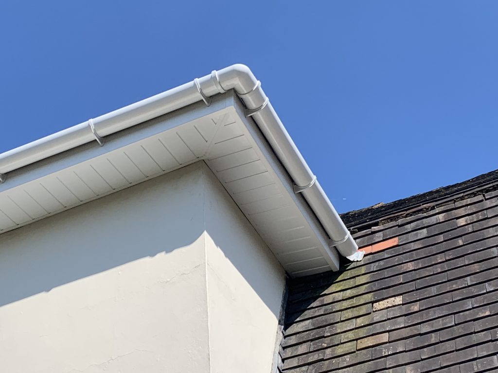 white upvc fascia, soffits & guttering installed by uPVC Houselift